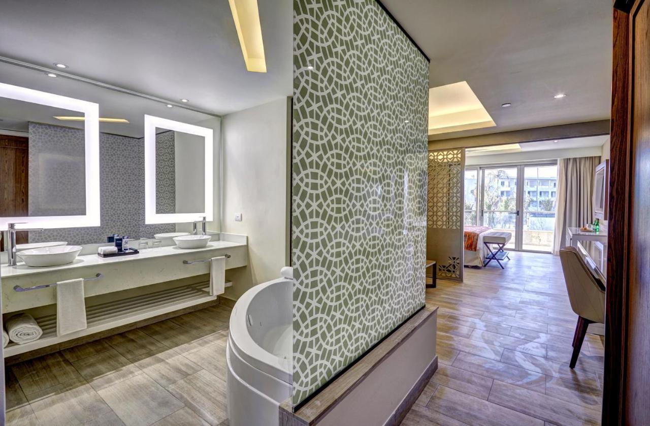 Luxury Family Suite Ocean View Diamond Club,1279868692:JPEG