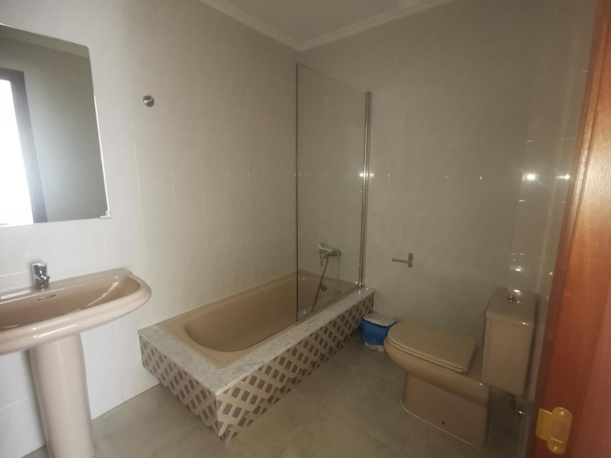 Twin Room Bath