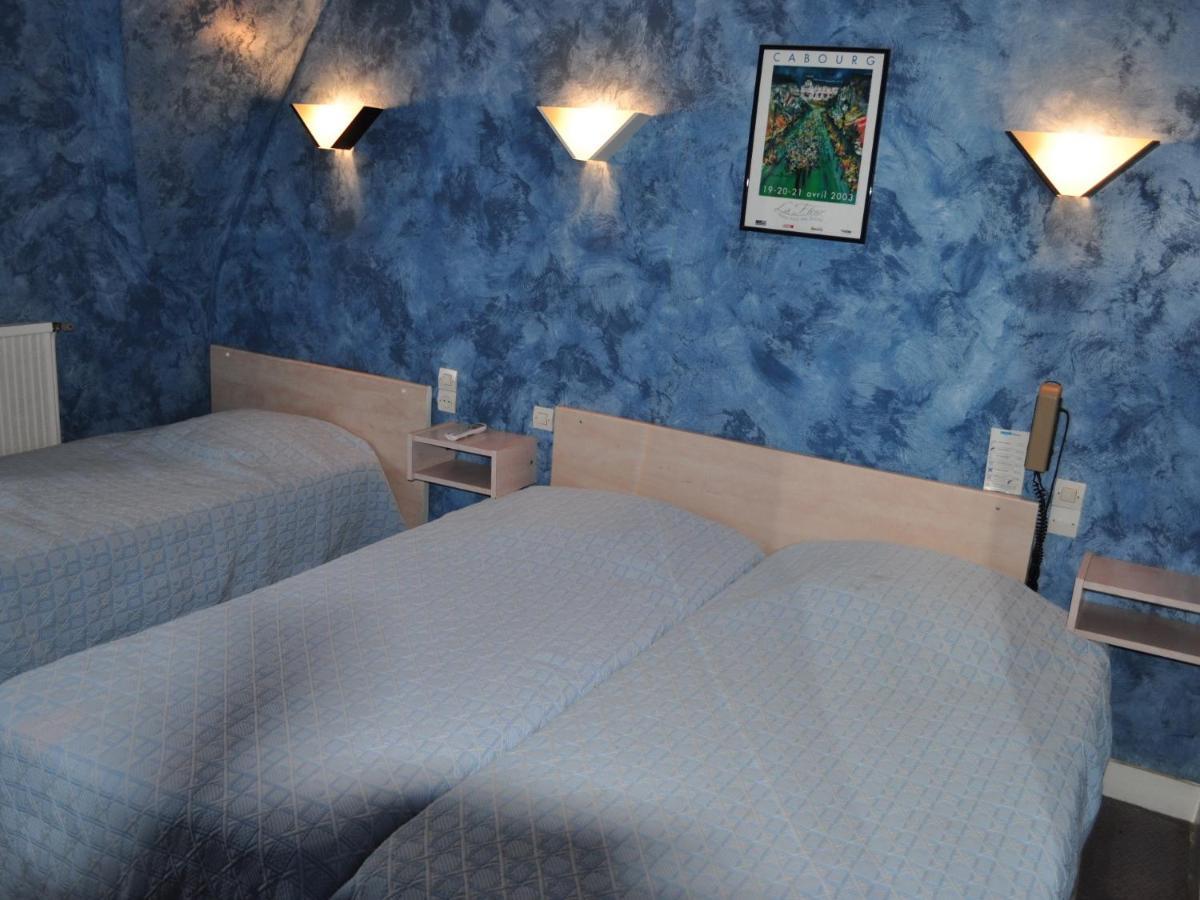 Standard Twin Room,1589389770:JPEG