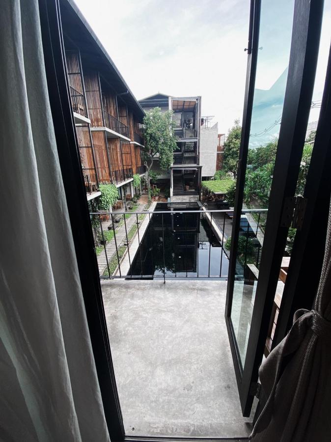 Superior Corner Twin Room Pool View