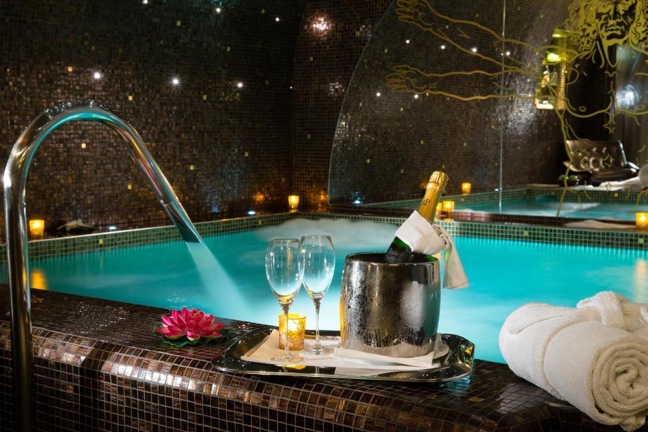 L'Adorateur Spa Access,703289881:JPEG