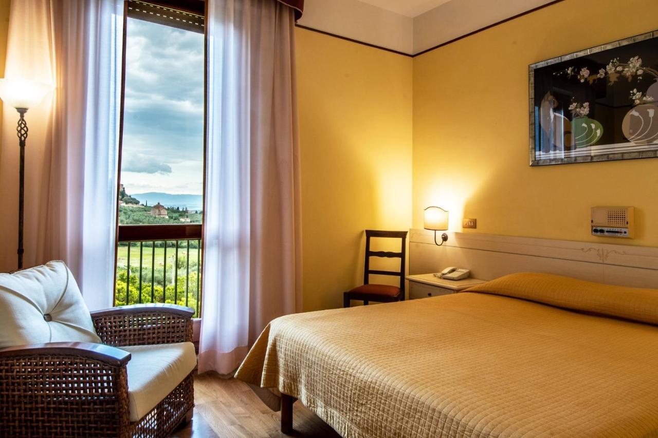 Double or Twin Room,1076806984:JPEG