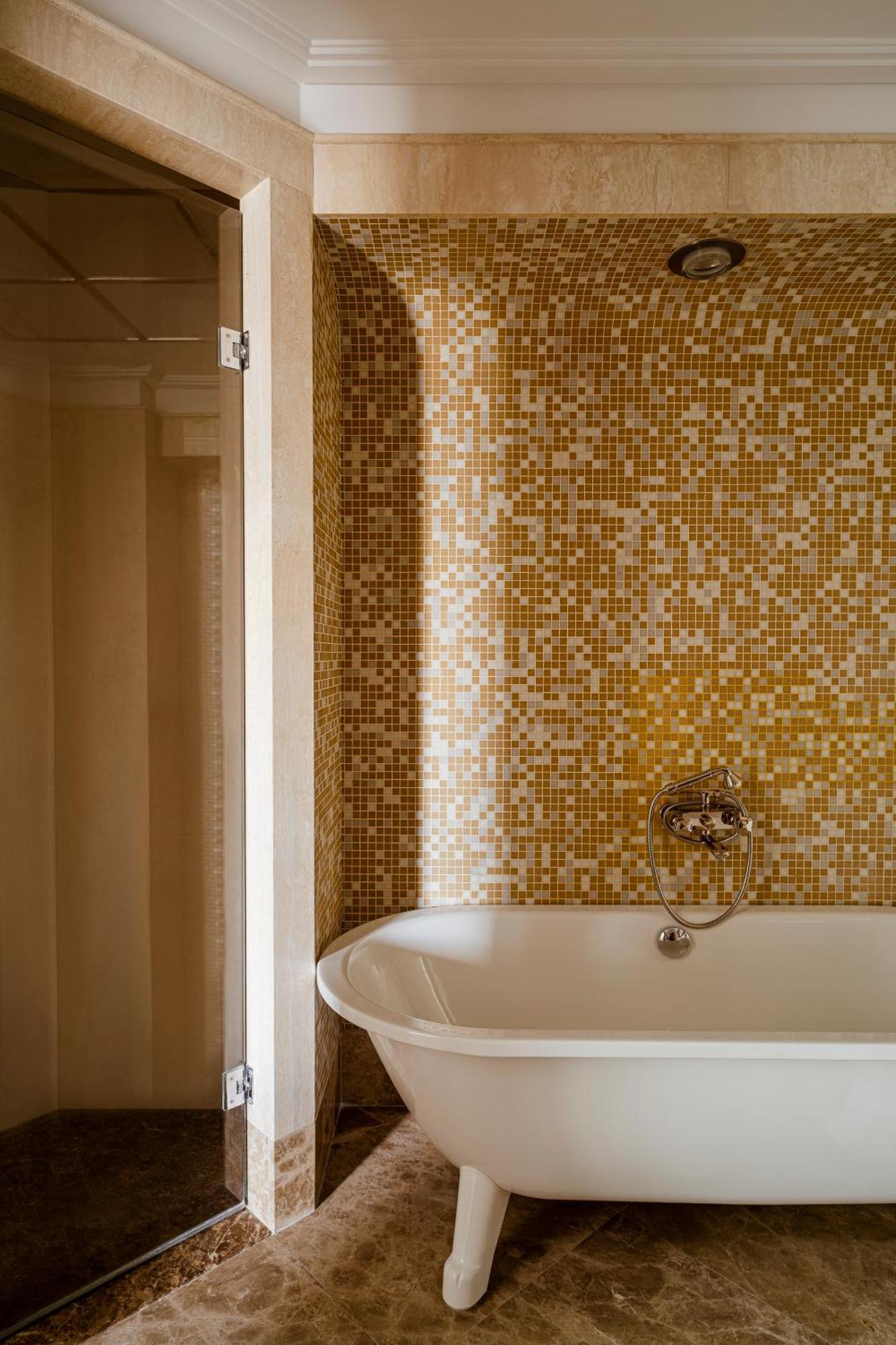 Art Deco Suite
