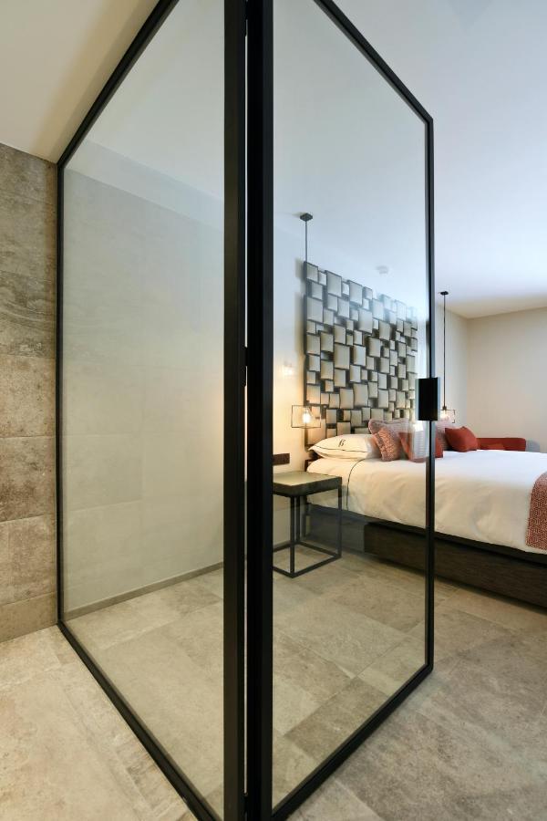 Superior King Suite