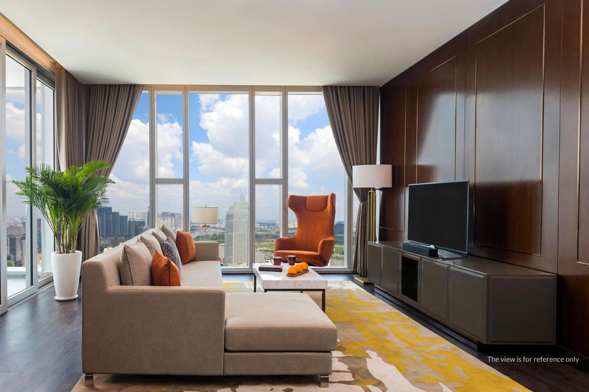 Grand Three Bedroom one-time Complimentary Minibar