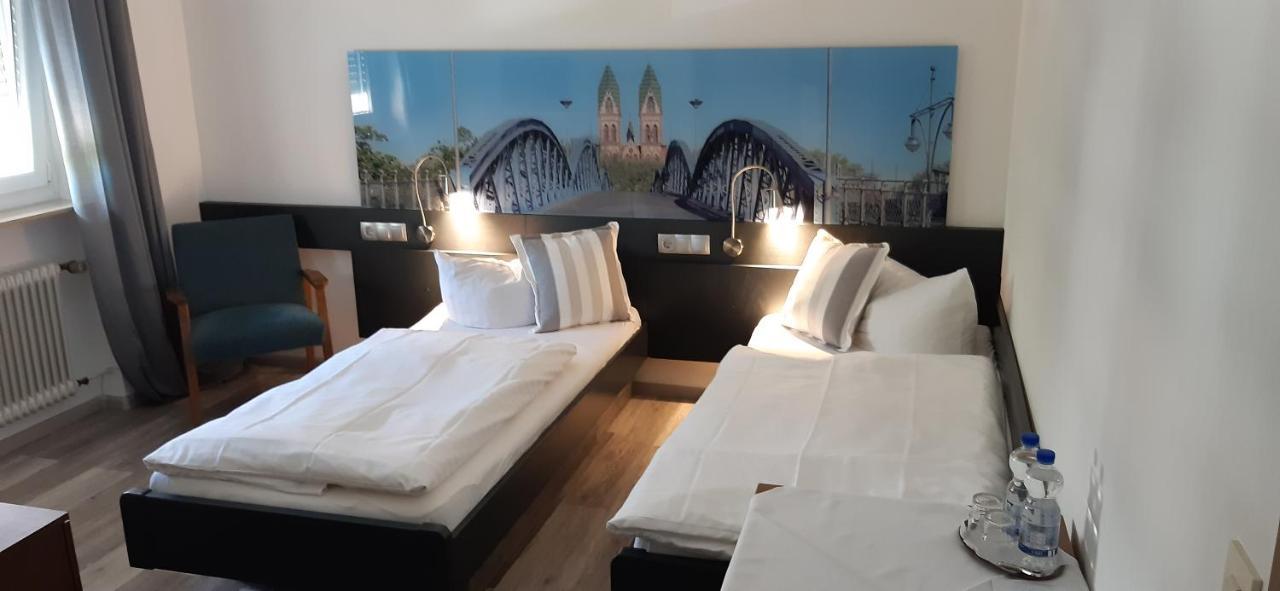 Twin Room,1013989060:JPEG