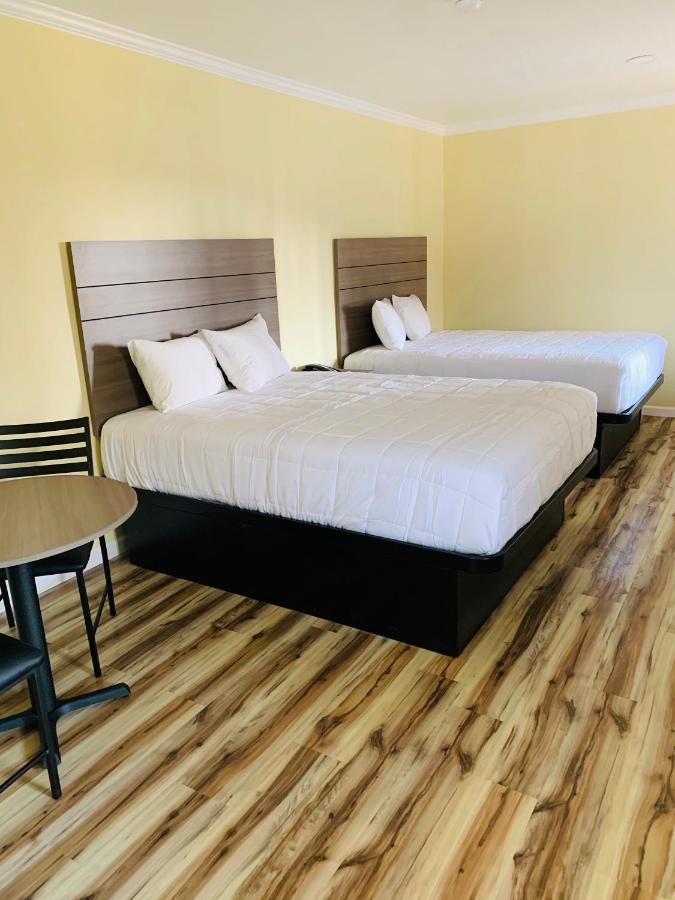 Queen Room Two Queen Beds