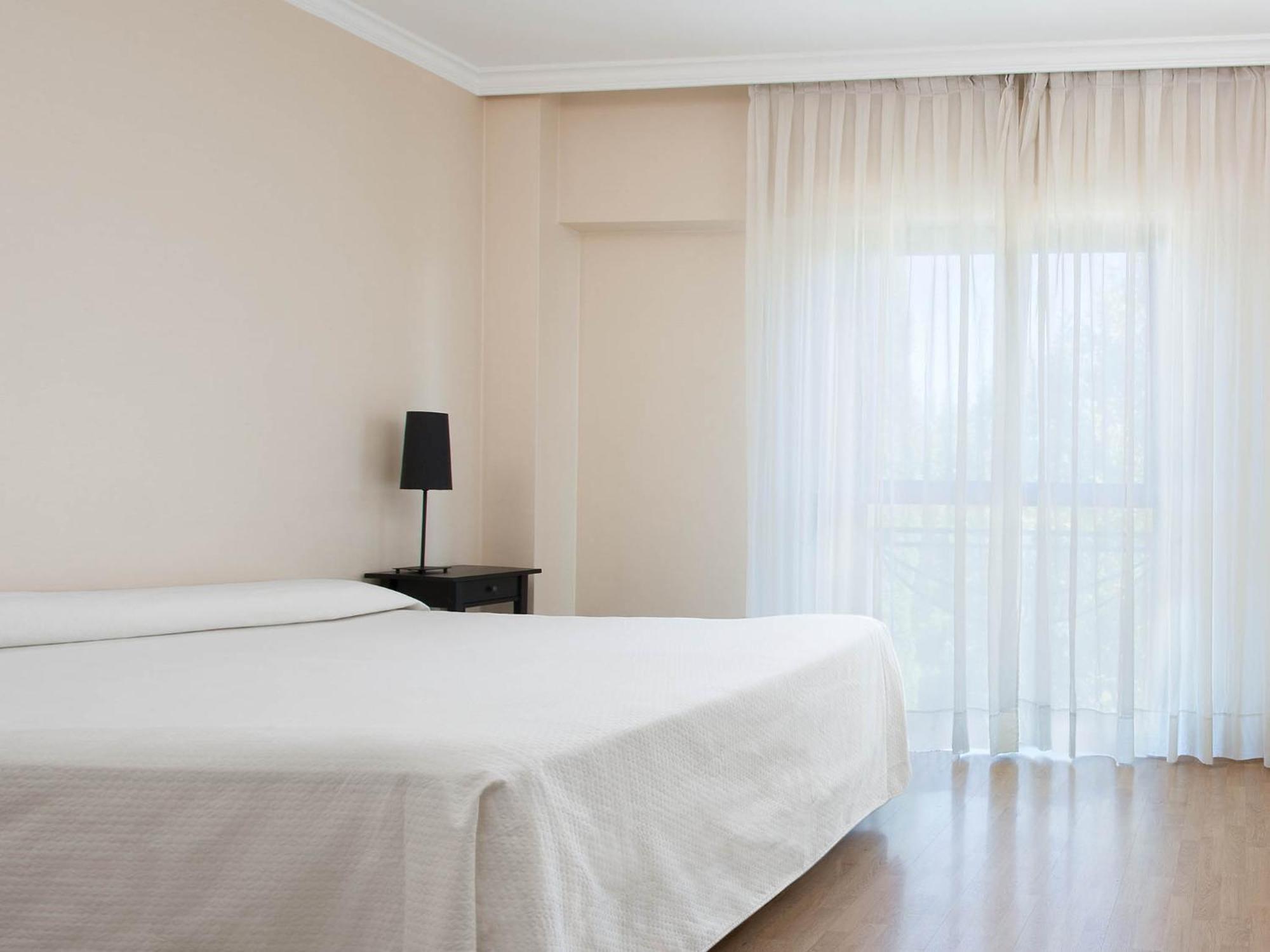 One-Bedroom Apartment,1709883302:JPEG