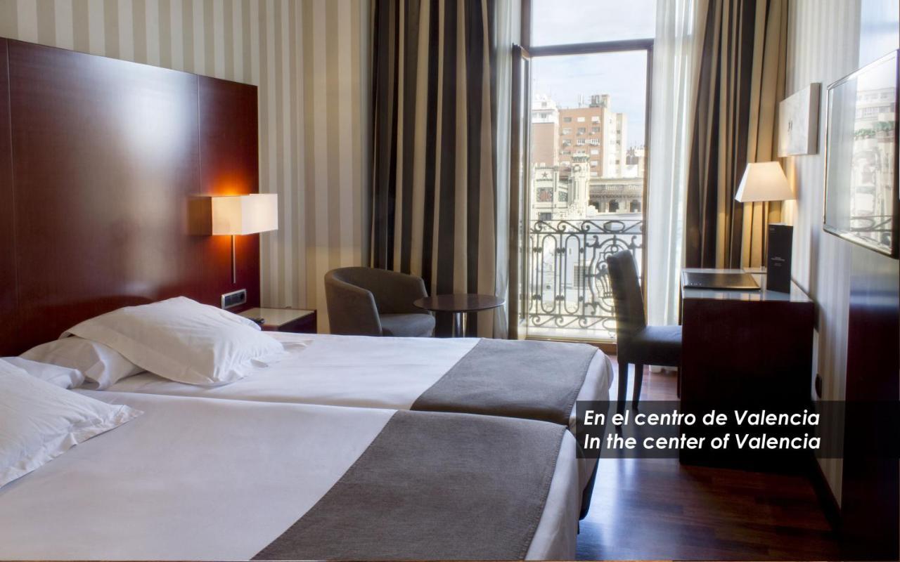 Twin Room,1431843955:JPEG