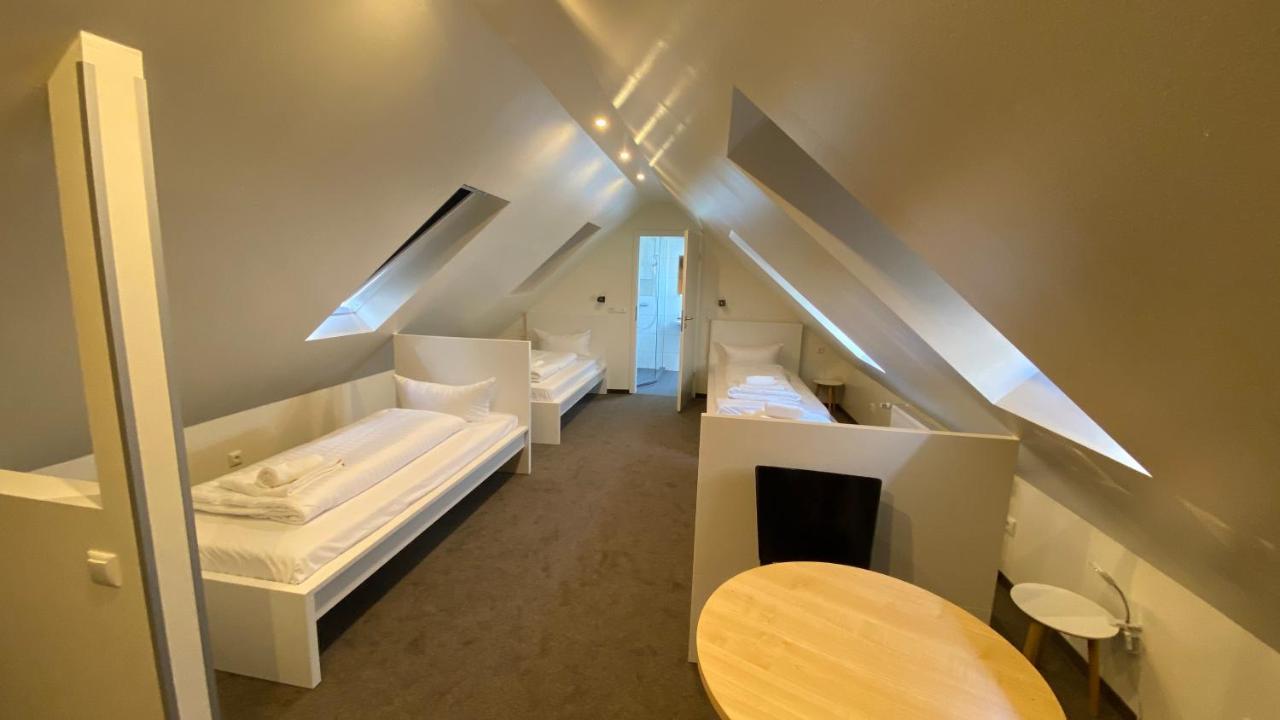 Standard Quadruple Room,1320194284:JPEG