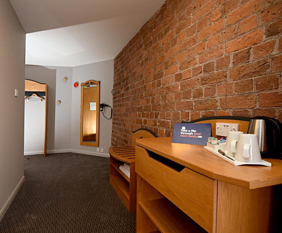 Standard Room Hot,1089659532:JPEG