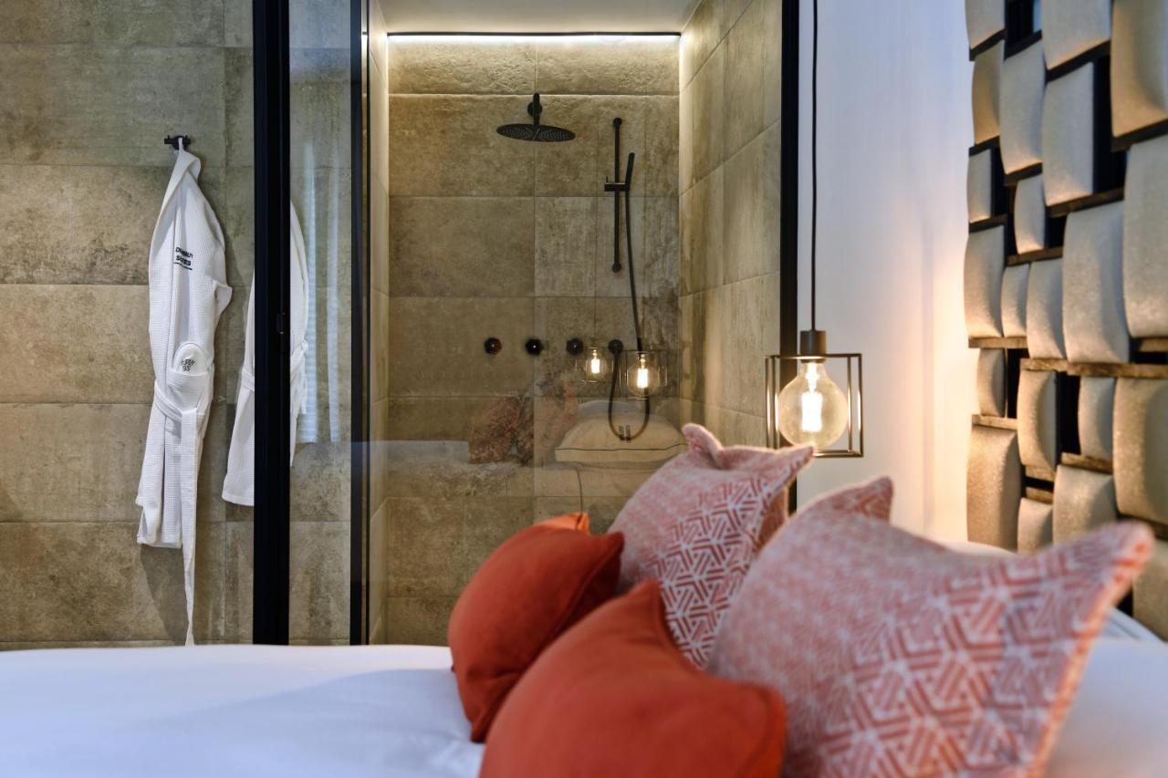 Superior King Suite
