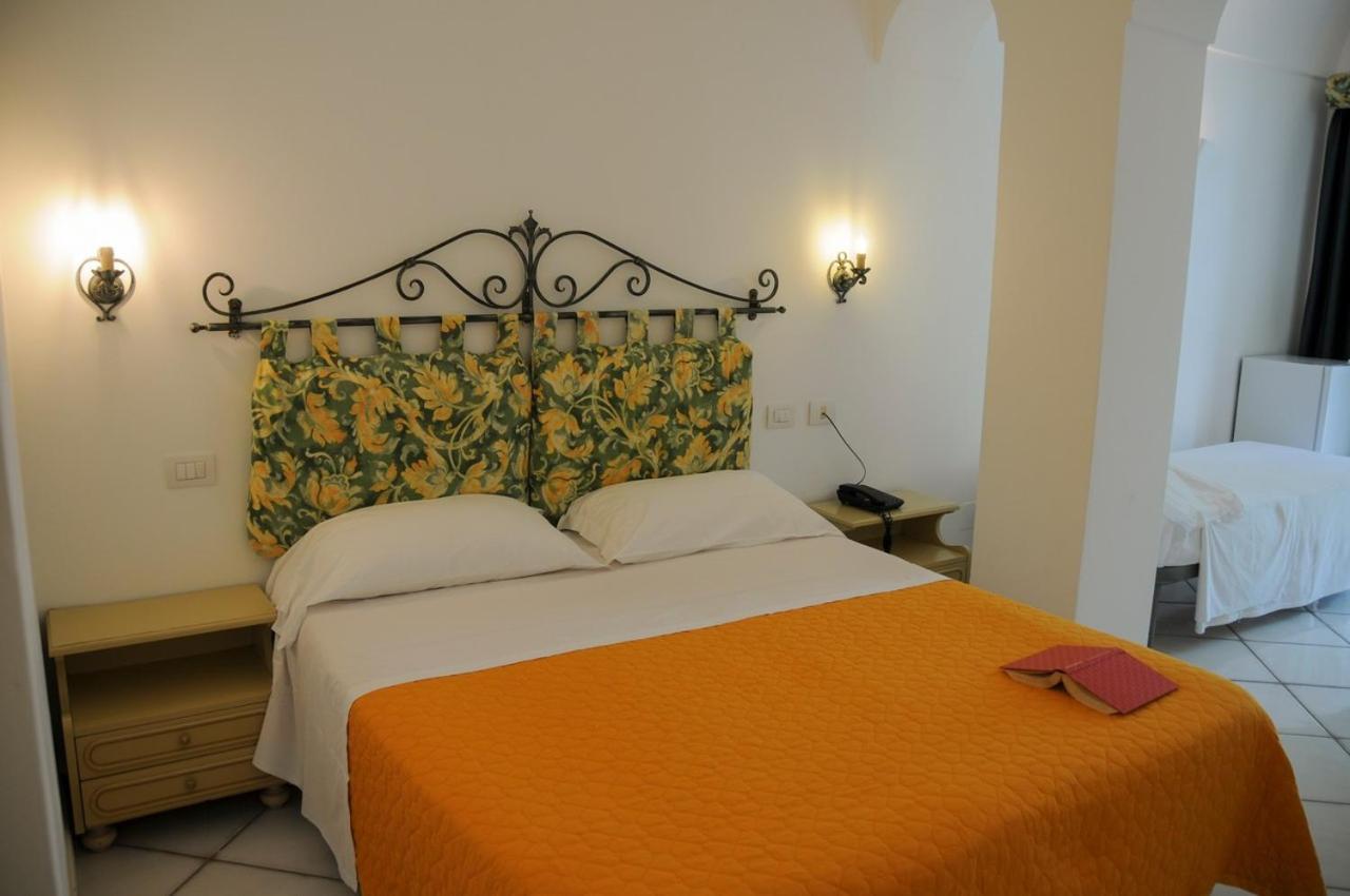Superior Double or Twin Room Garden View