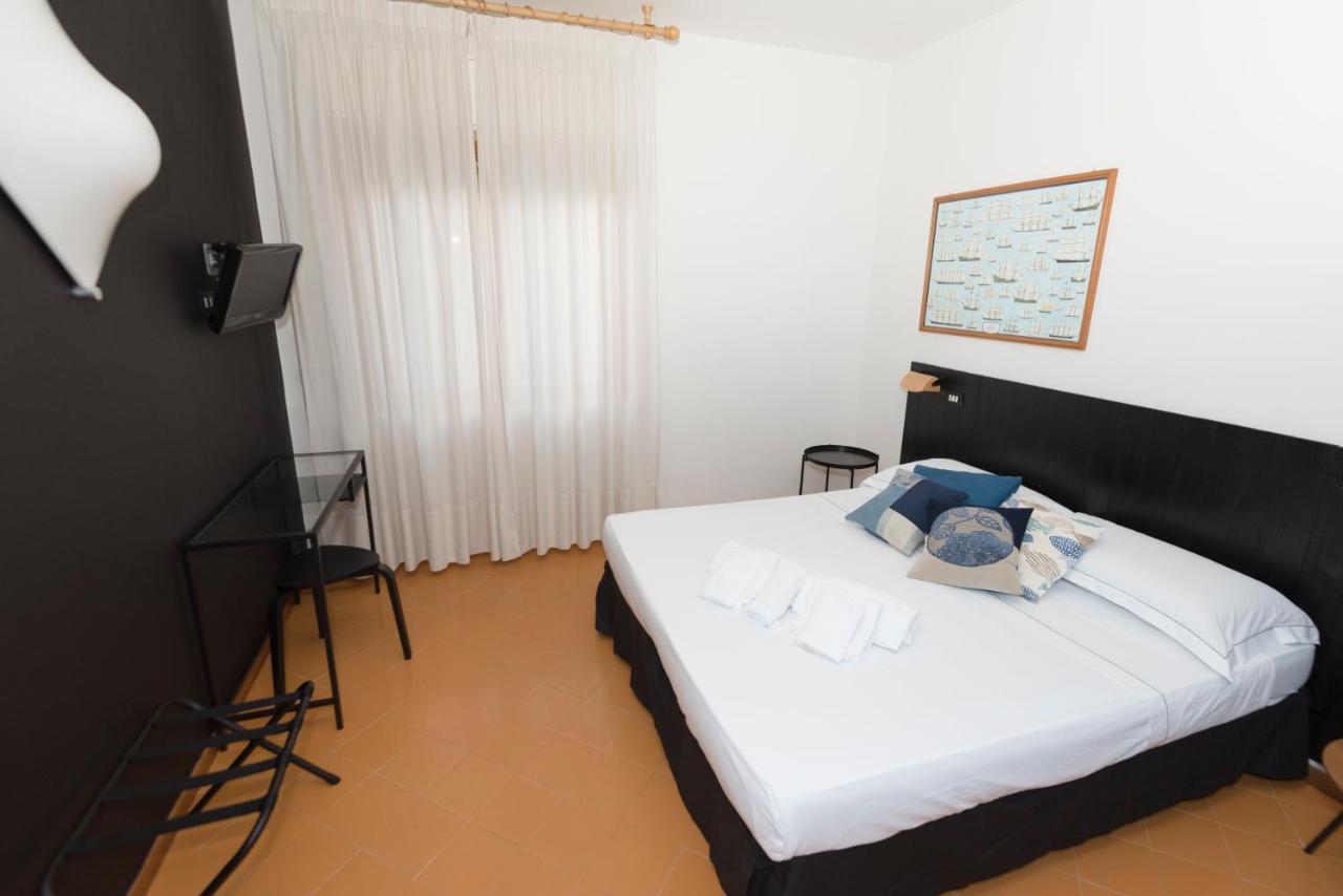 Double or Twin Room Garden View