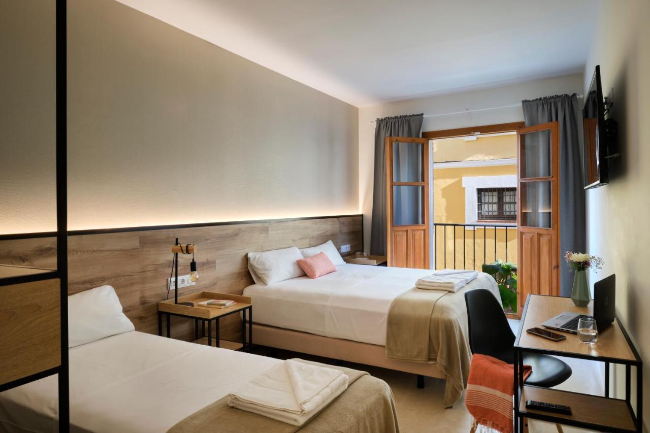 Triple Room Balcony