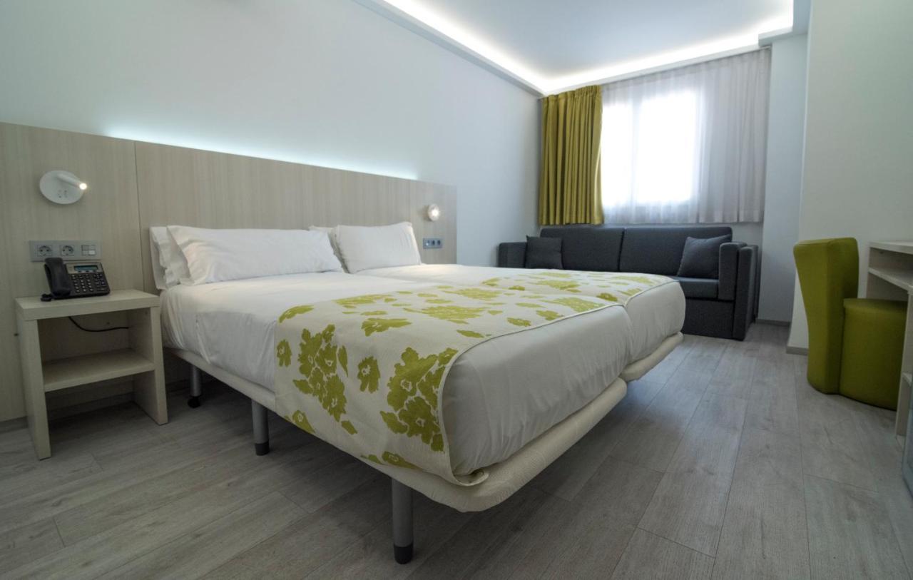 Junior Suite or Quadruple,1014559243:JPEG