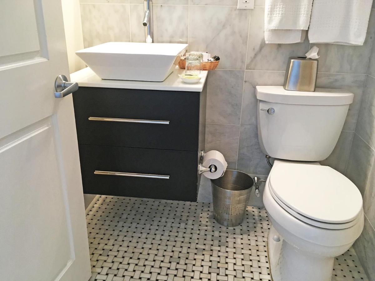 Luxury King Room 401