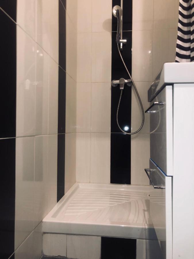 Single Room Shared Toilet,1620994756:JPEG