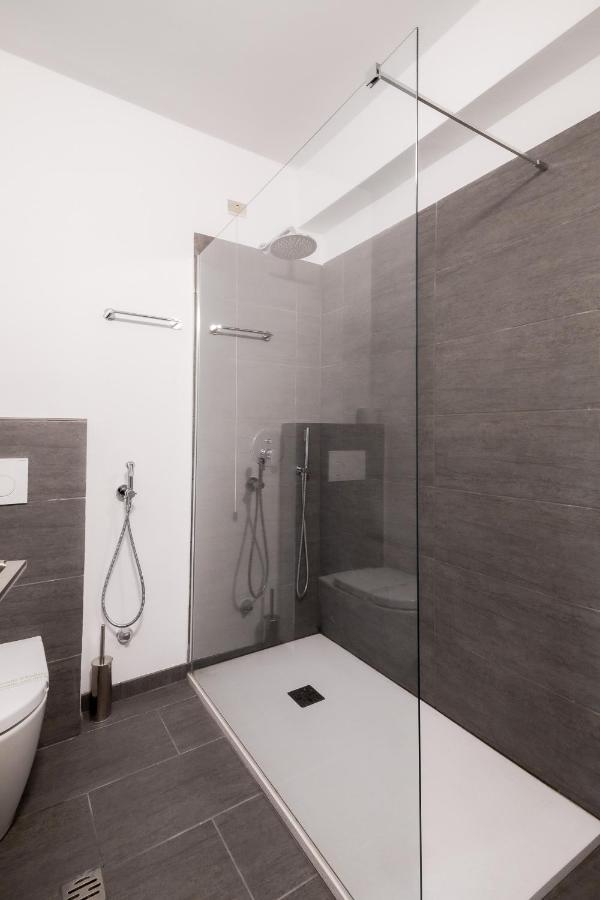 Single Room,1417355544:JPEG