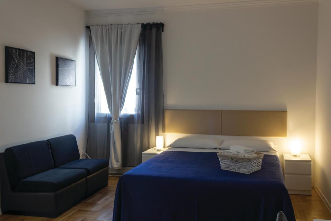 Double or Twin Room Private Bathroom