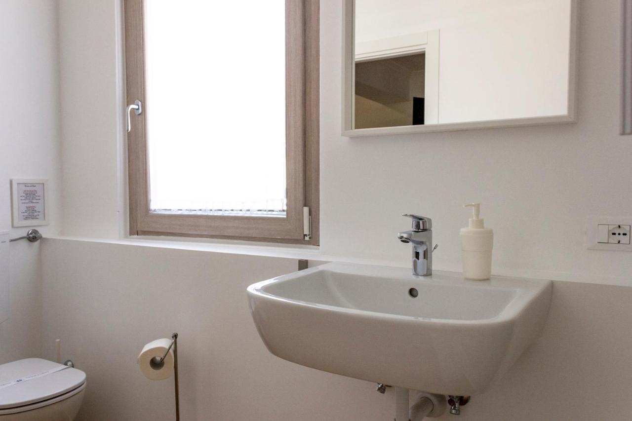 Double or Twin Room Private Bathroom