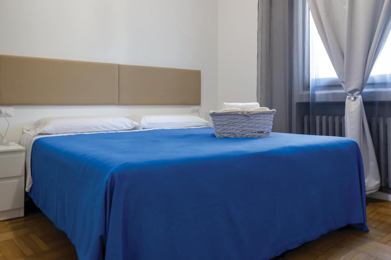Double or Twin Room Private Bathroom