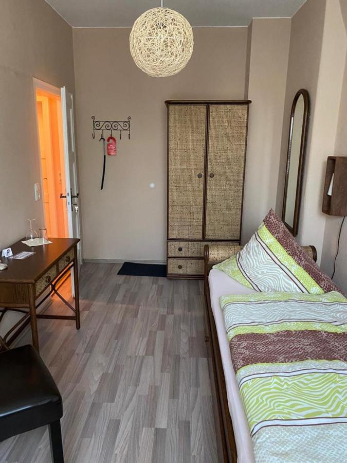 Single Room Private Bathroom