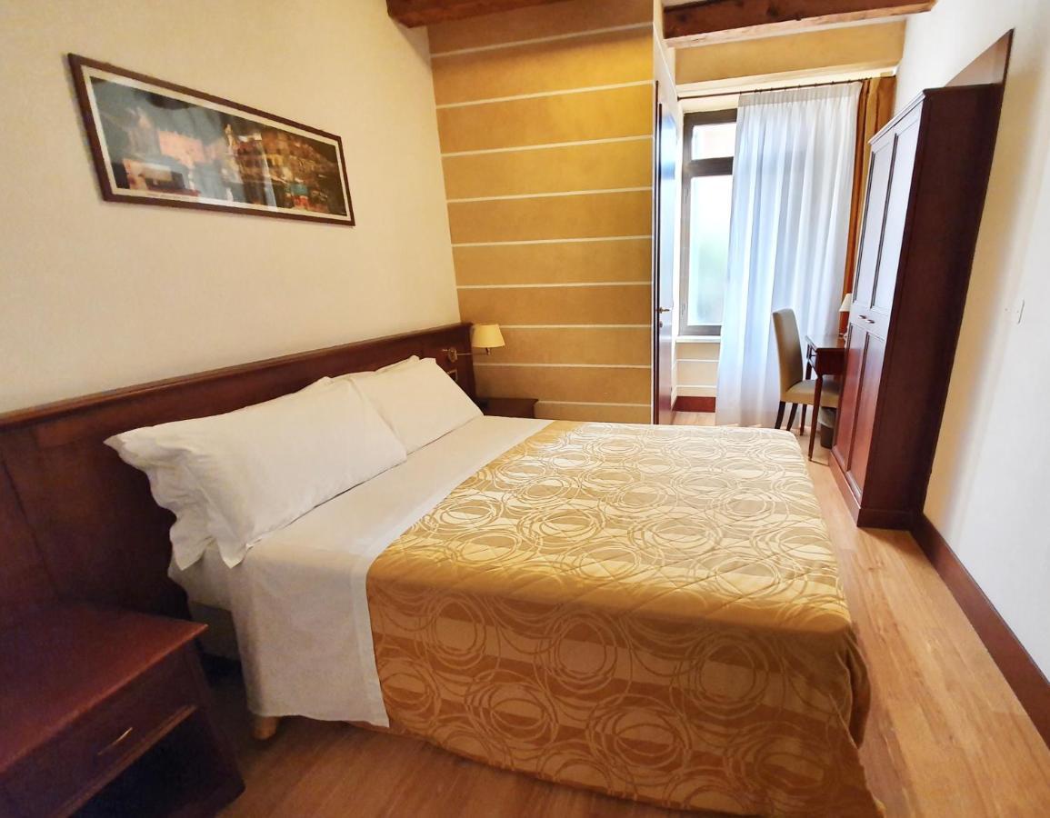 Single Room,1011066007:JPEG