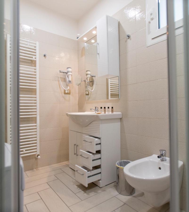 Superior One-Bedroom Apartment