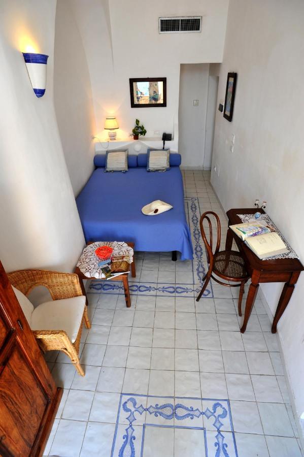 Small Double Room,115482143:JPEG