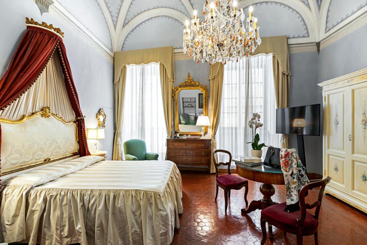 Junior Suite Bathtub