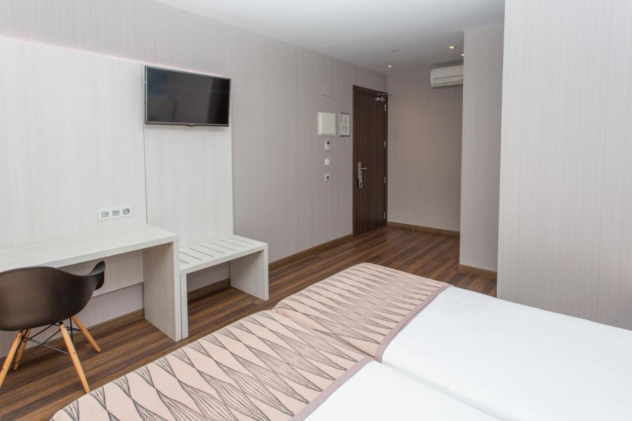 Superior Double or Twin Room,412899336:JPEG