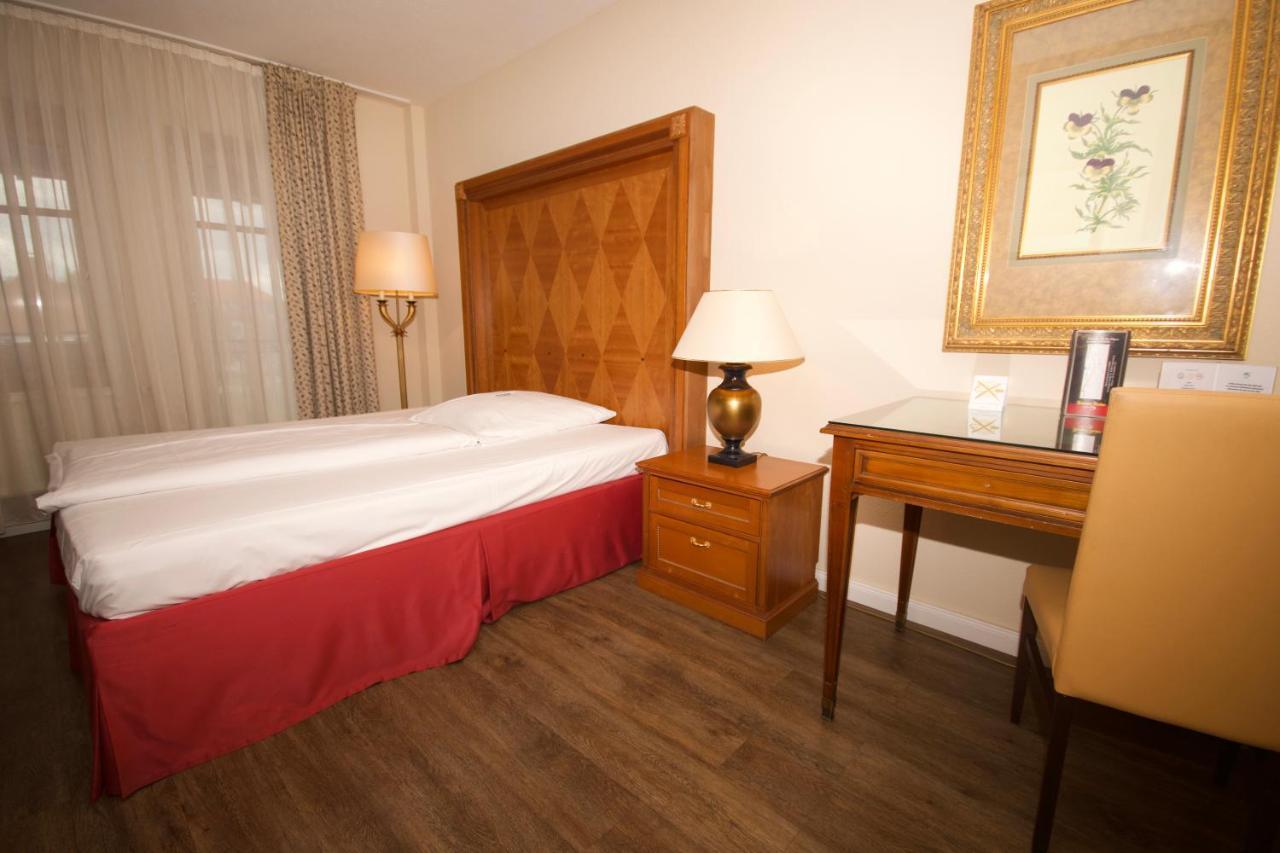 Single Room