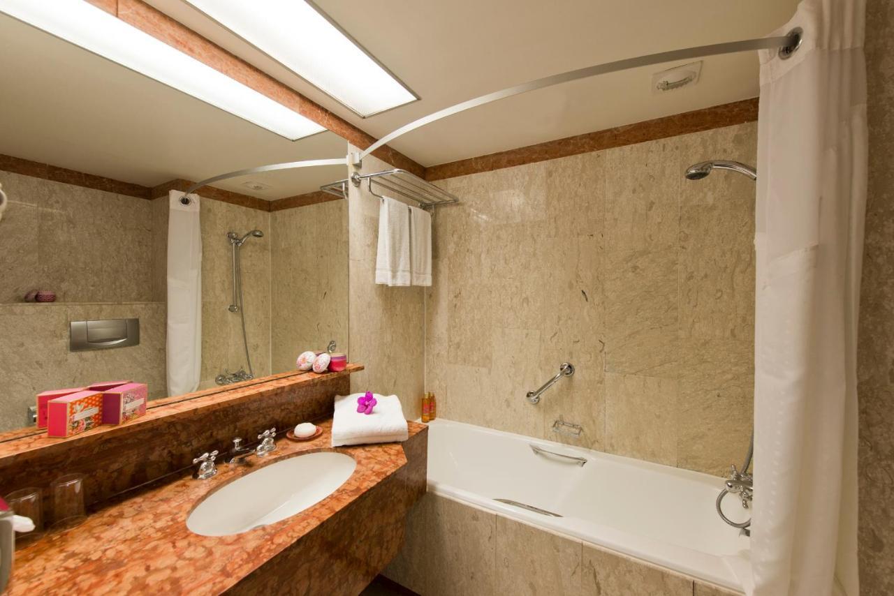 Standard King Room - High Floor,1273946125:JPEG