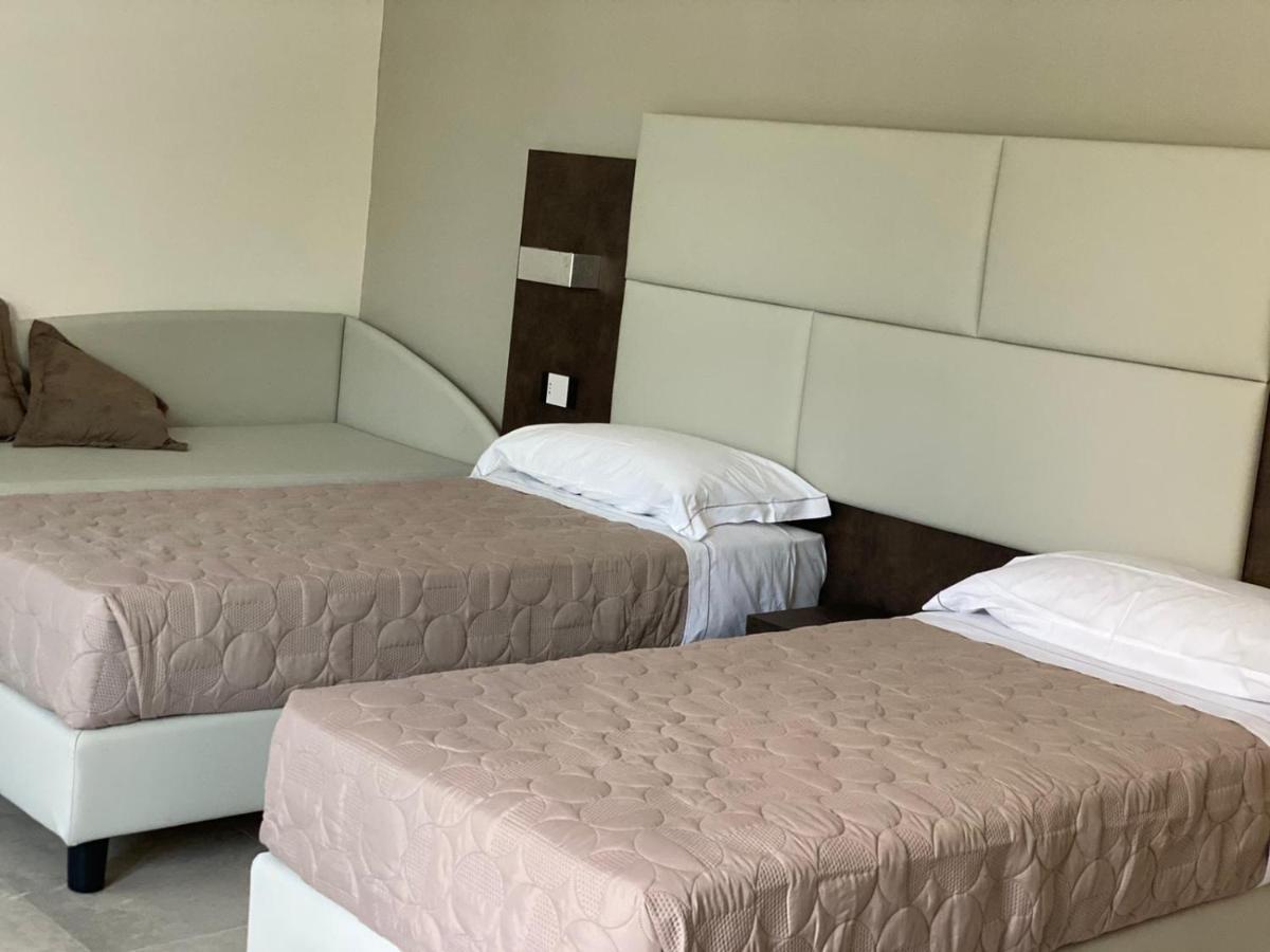 Quadruple Room Private Bathroom