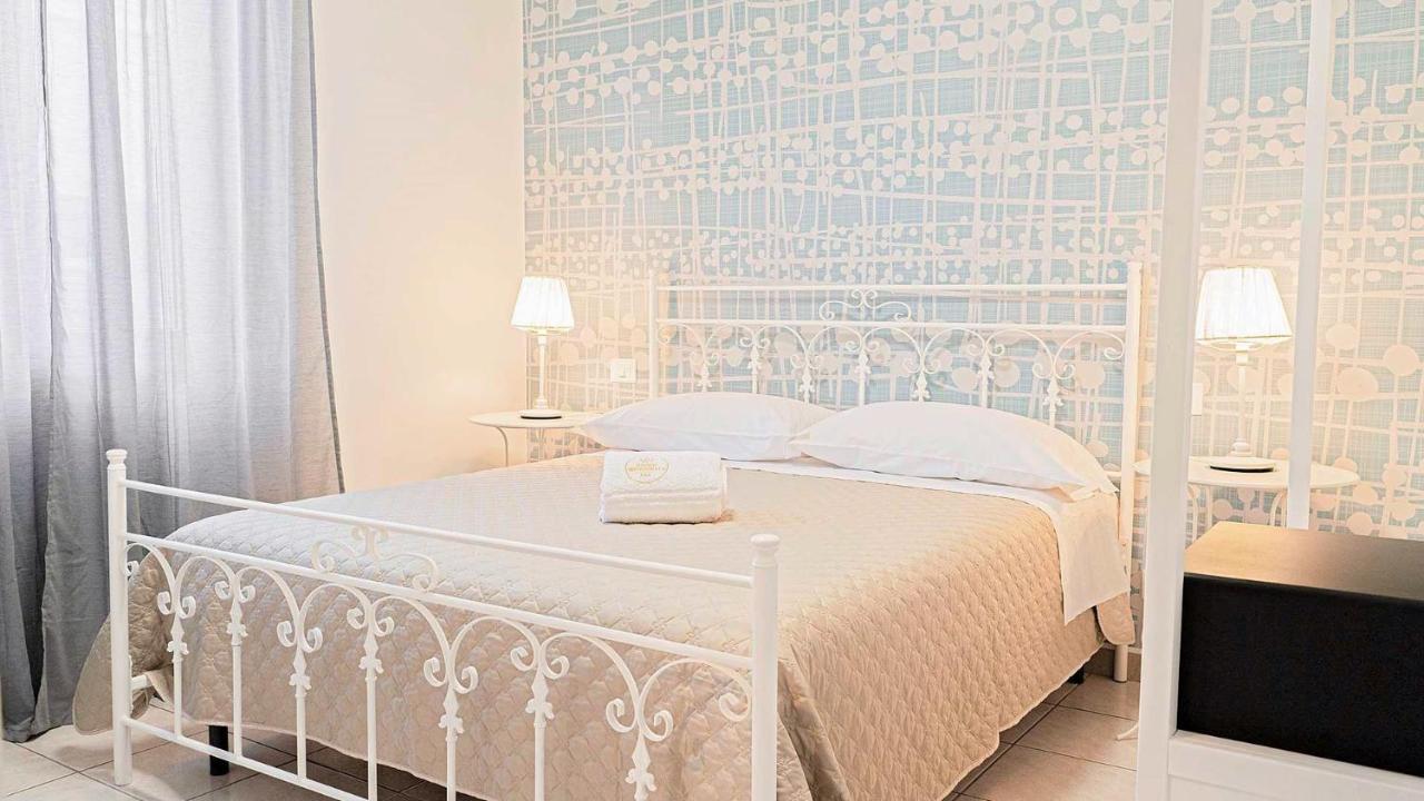 Standard Double Room,1413943136:JPEG