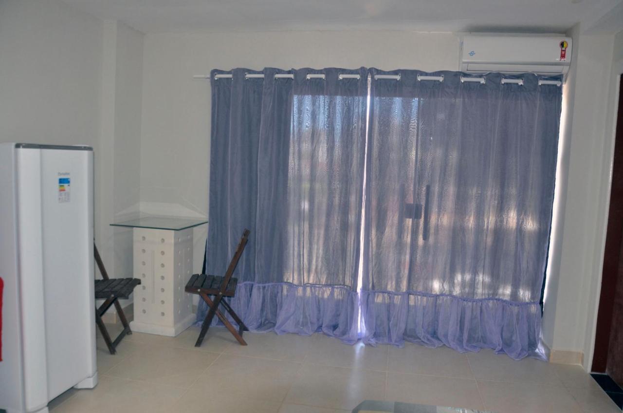 Deluxe Studio