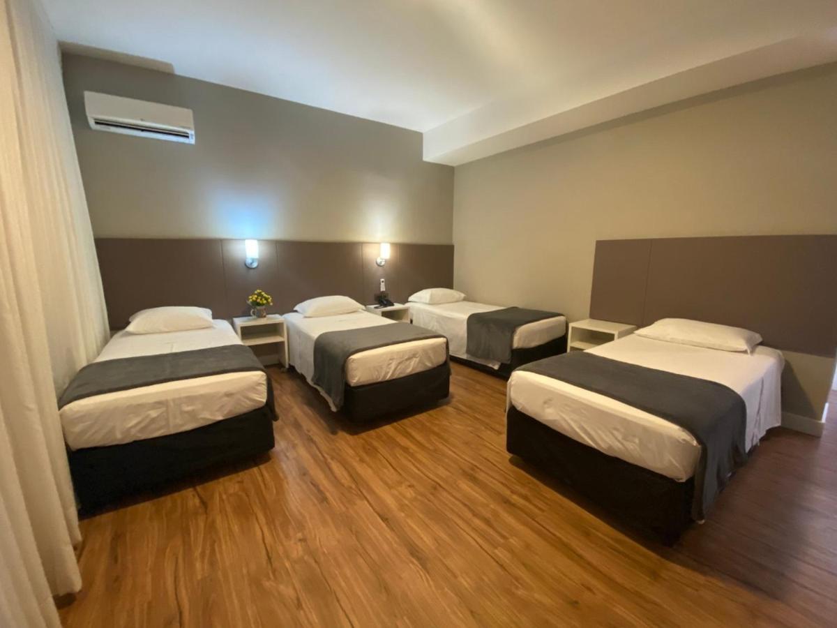 Quadruple Room,780963156:JPEG