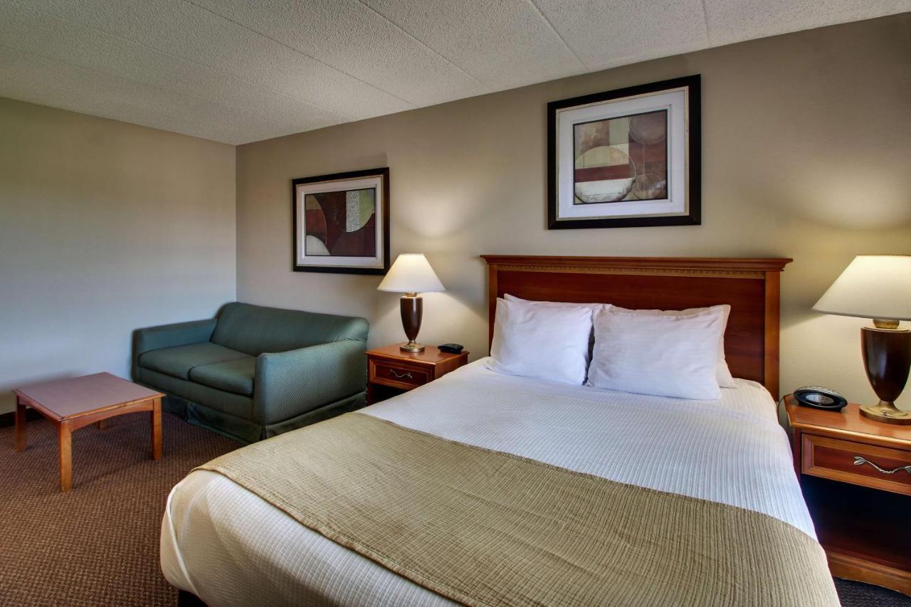 Queen Suite