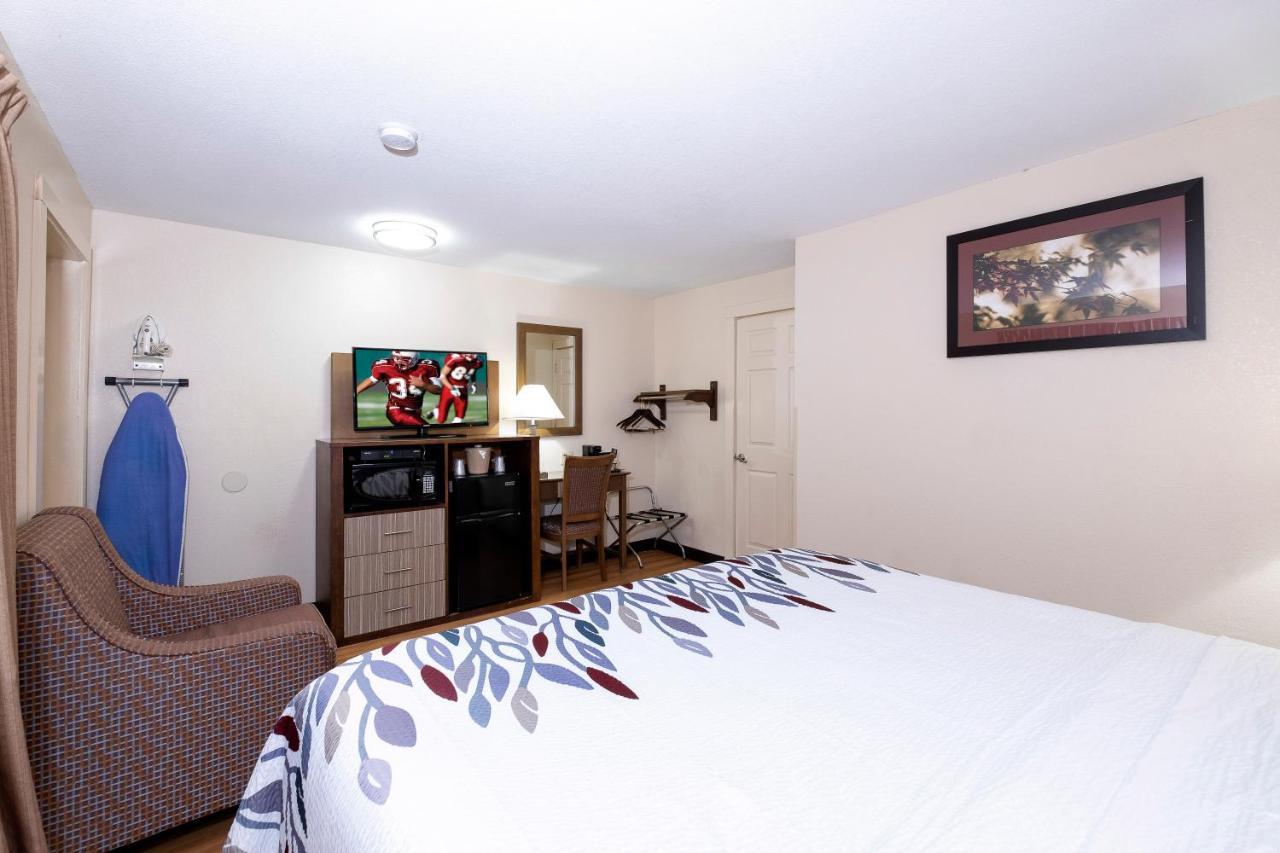 Superior King Room Larger Room Smoke