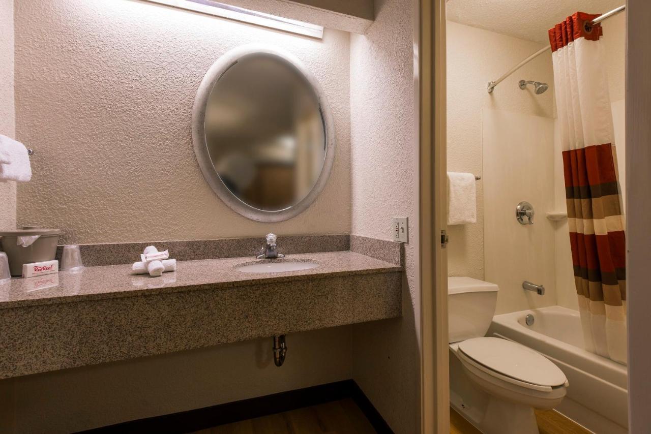 Standard Room with Two Double Beds Smoke Free