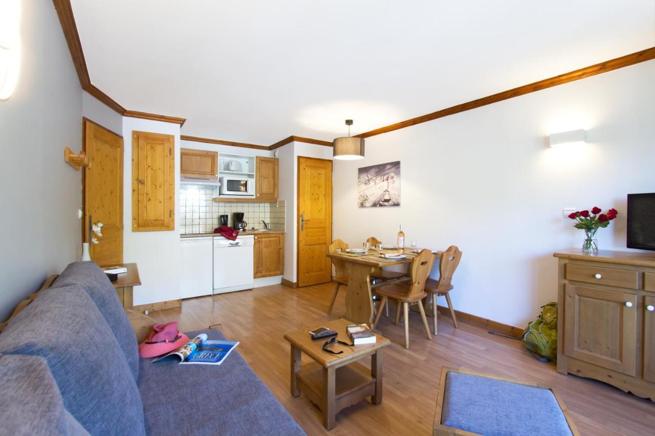 One-Bedroom Apartment,1024895551:JPEG