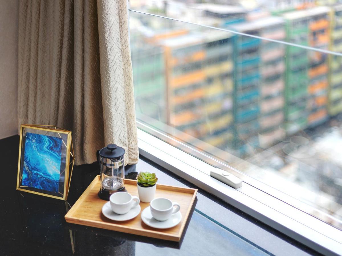 Deluxe Queen or Twin Room City View