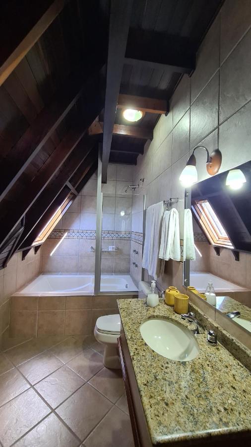 Quarto com Cama King-size