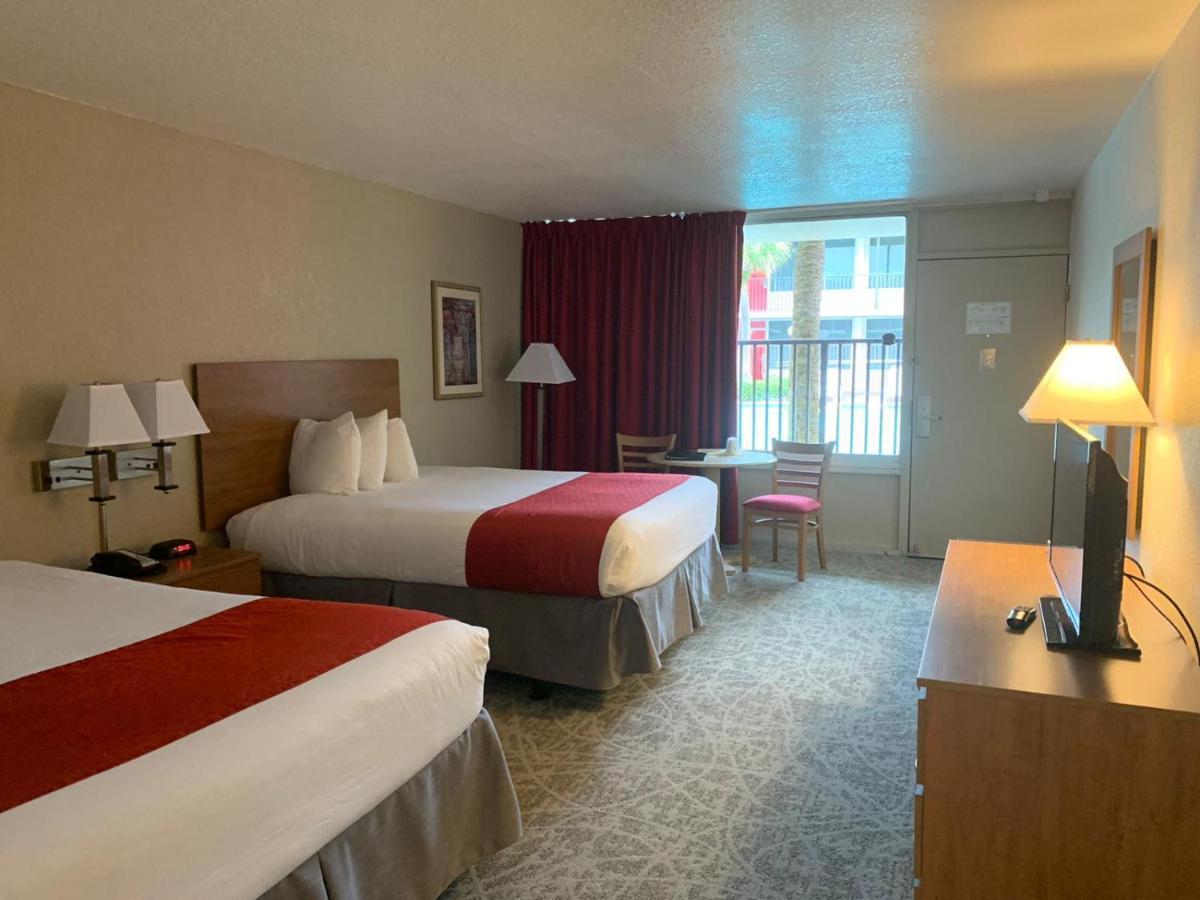 Superior 2 Queen Beds Poolview Inn Room