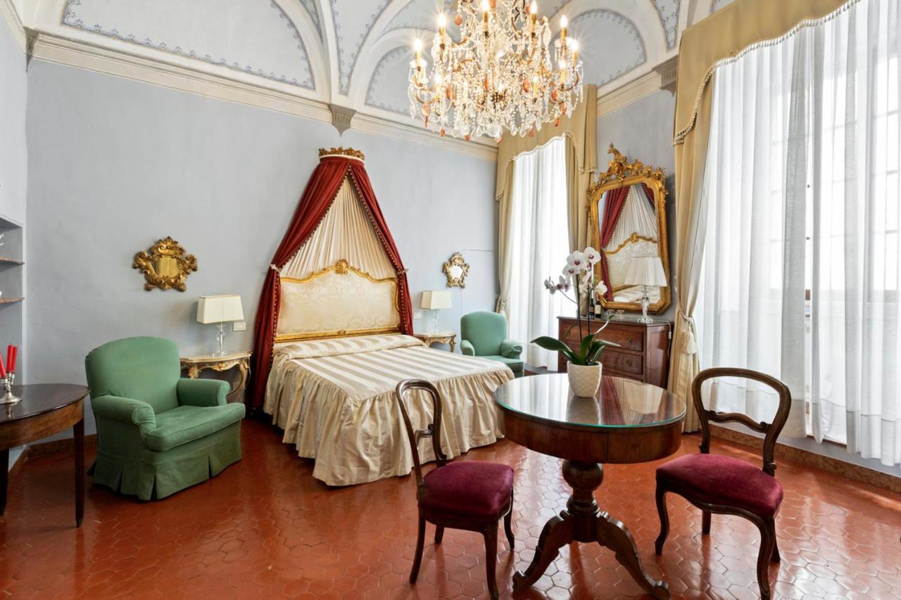 Junior Suite Bathtub