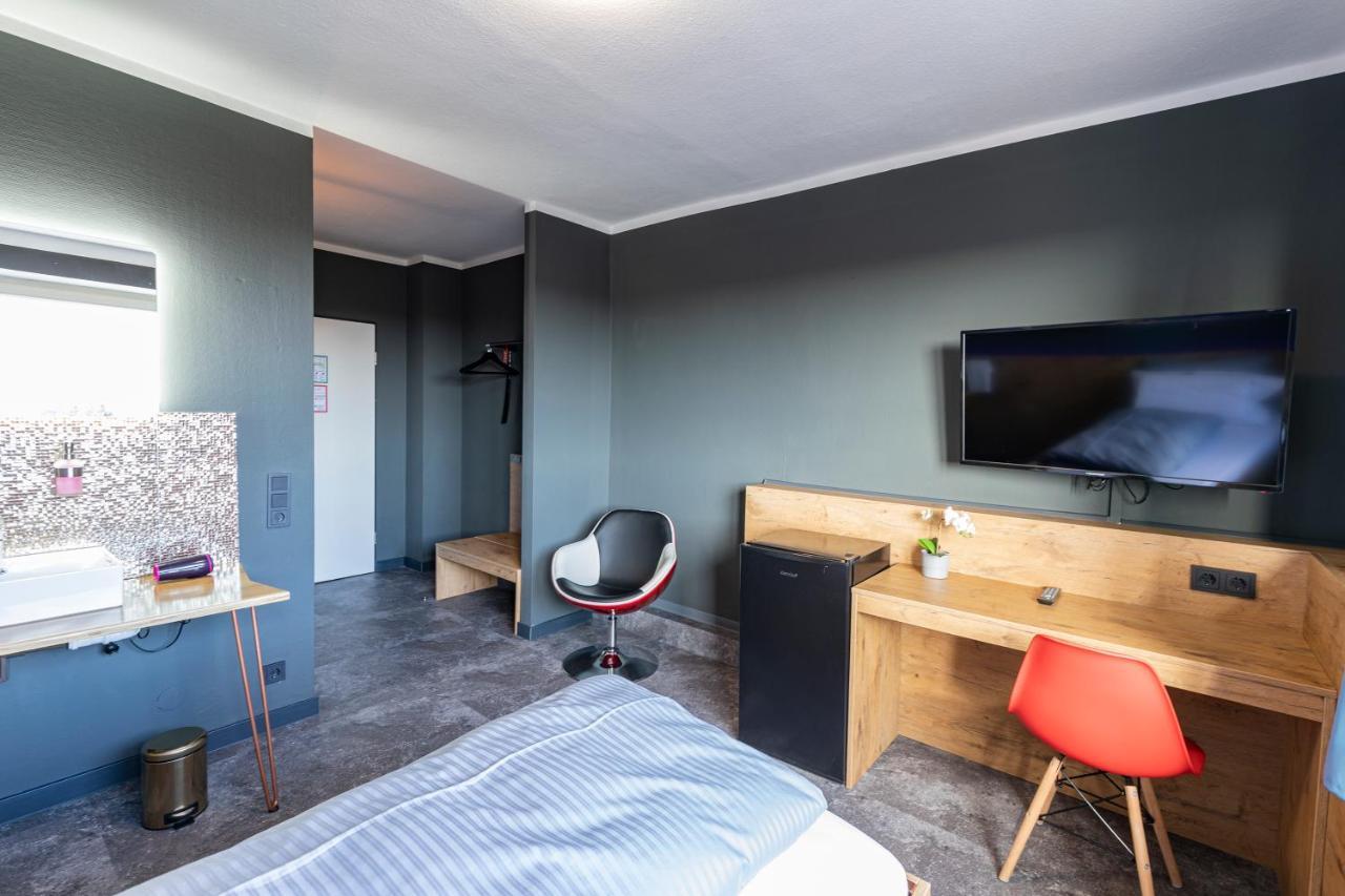 Deluxe Single Room