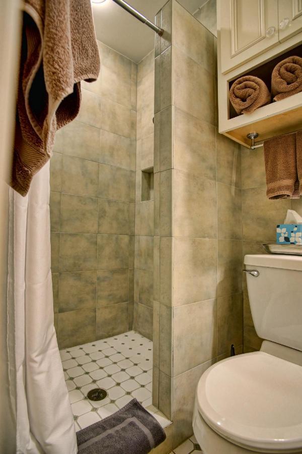 Deluxe King Suite,1025773669:JPEG
