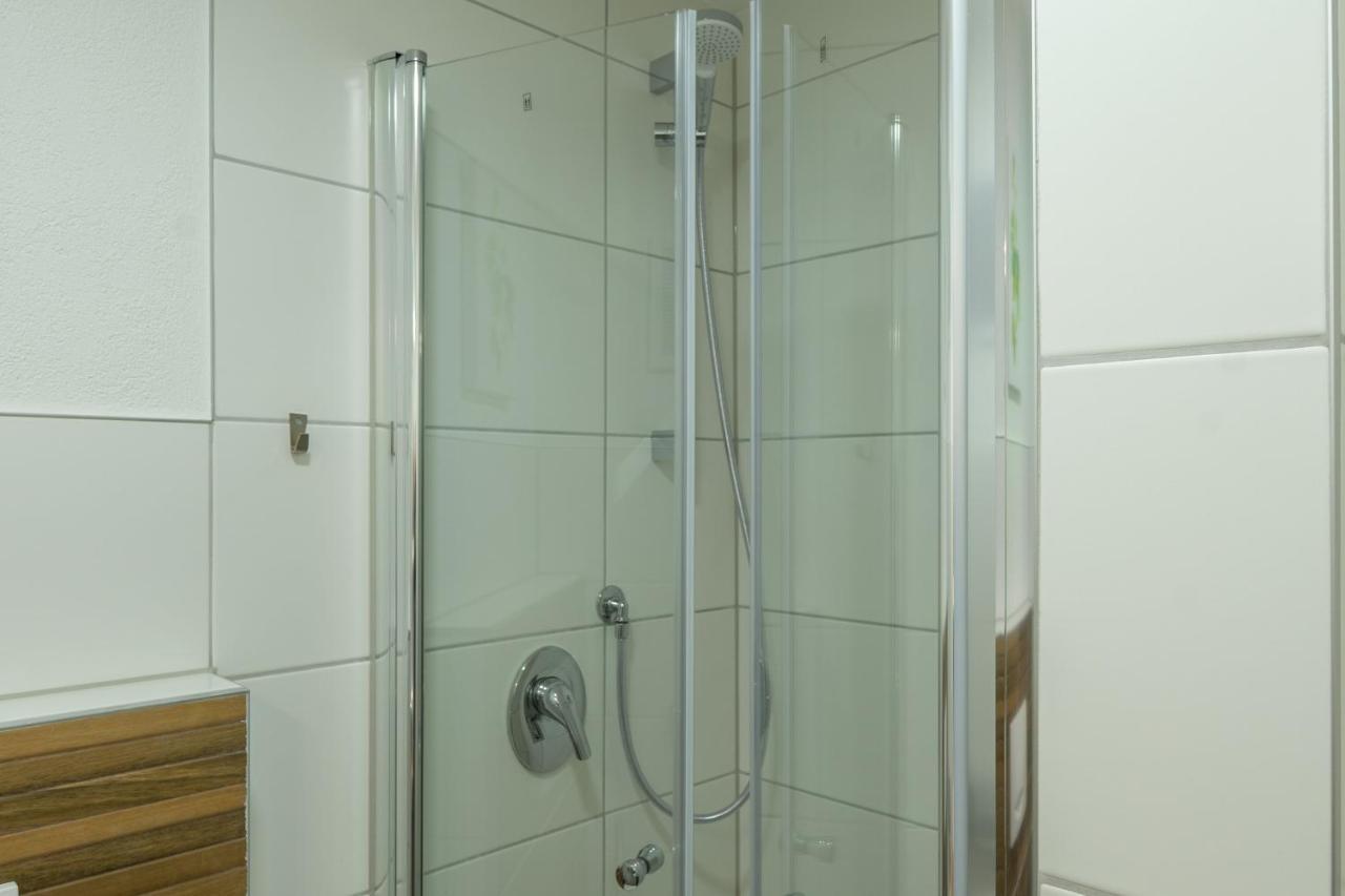Classic Single Room with Balcony,1026165970:JPEG