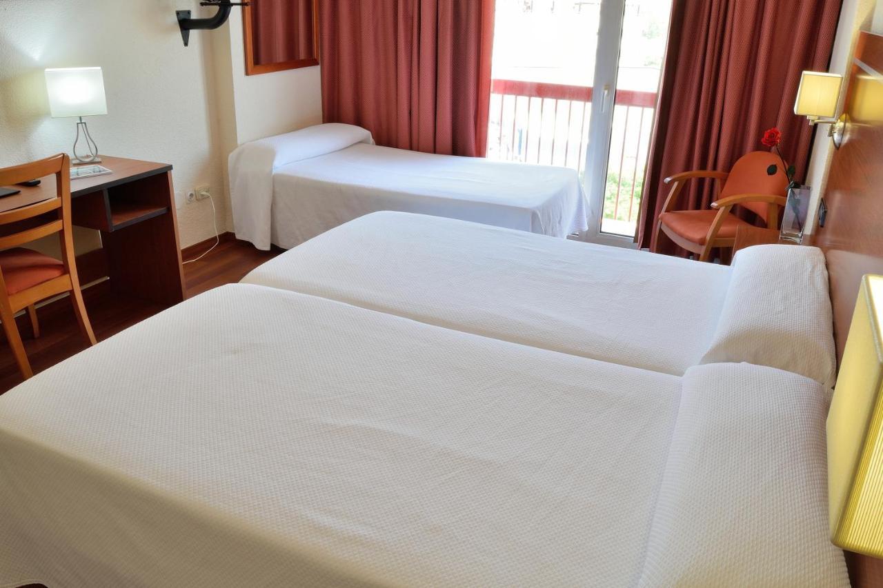 Standard Triple Room,1226833985:JPEG